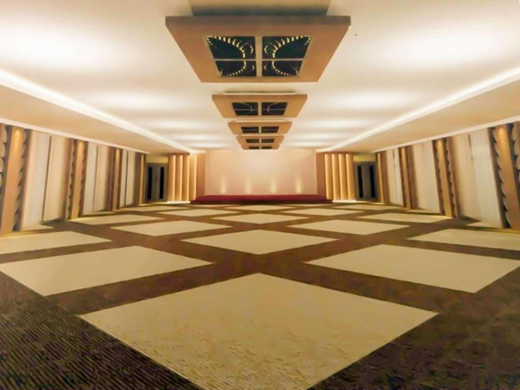 Java Lotus Hotel Jember Exterior photo