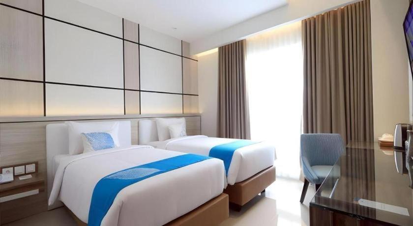Java Lotus Hotel Jember Exterior photo